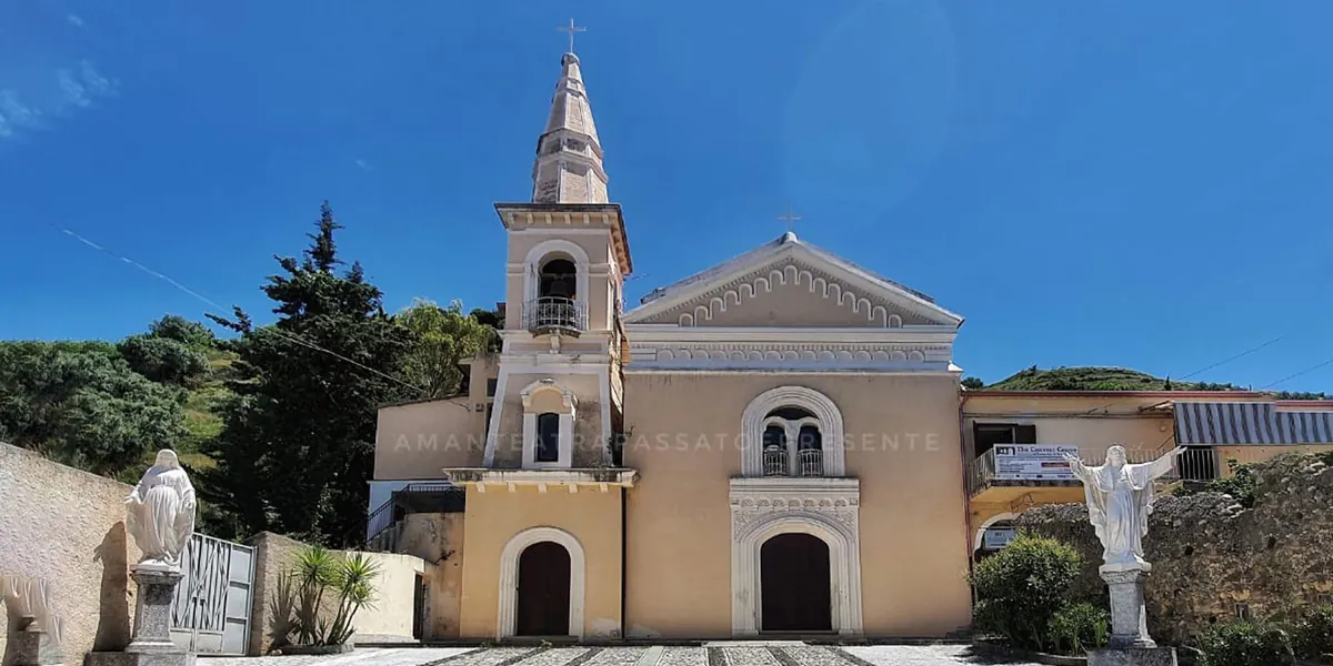 Facciata della Chiesa dei Cappuccini ad Amantea